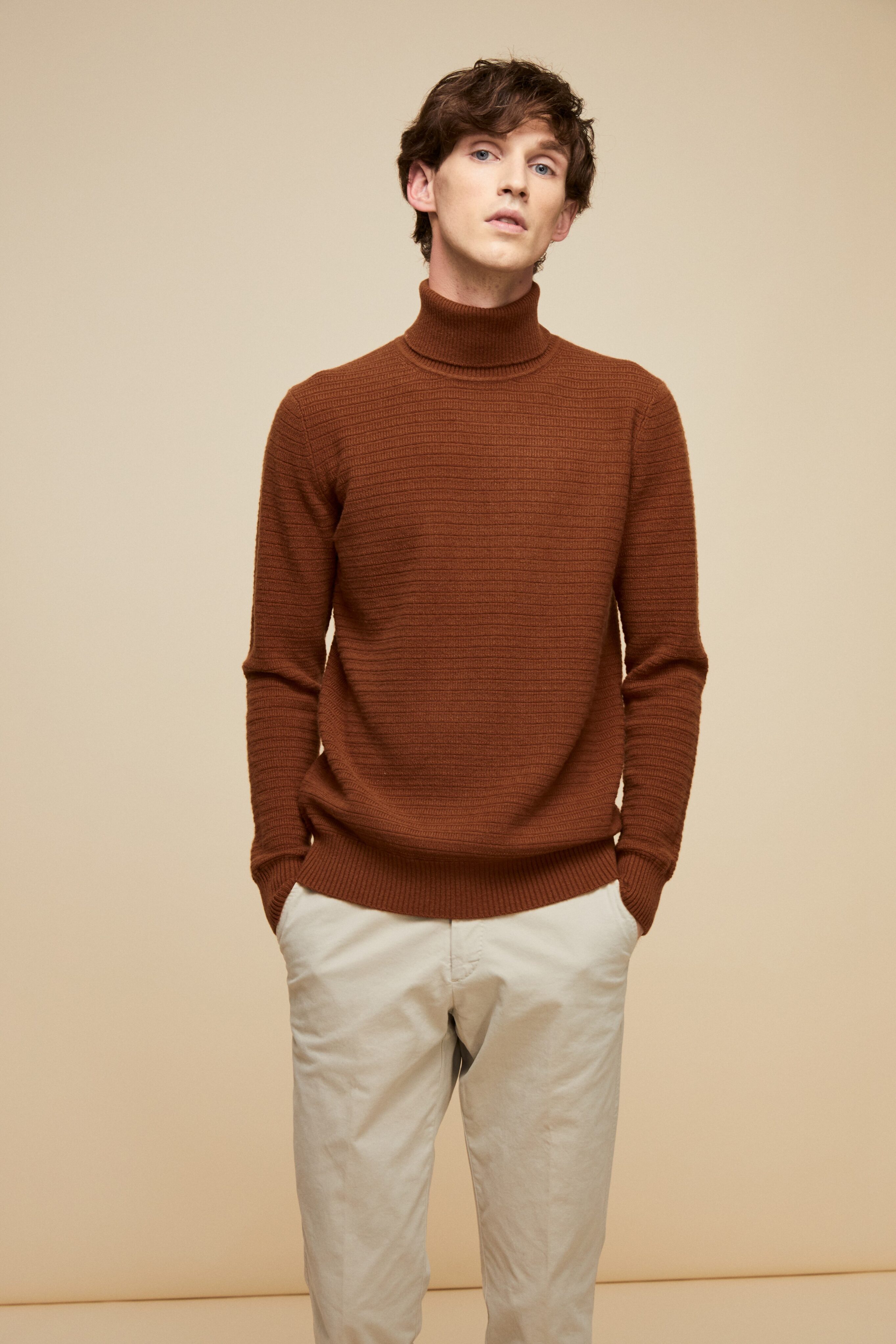 Isaac Ely Cashmere Textured Turtleneck in Brown