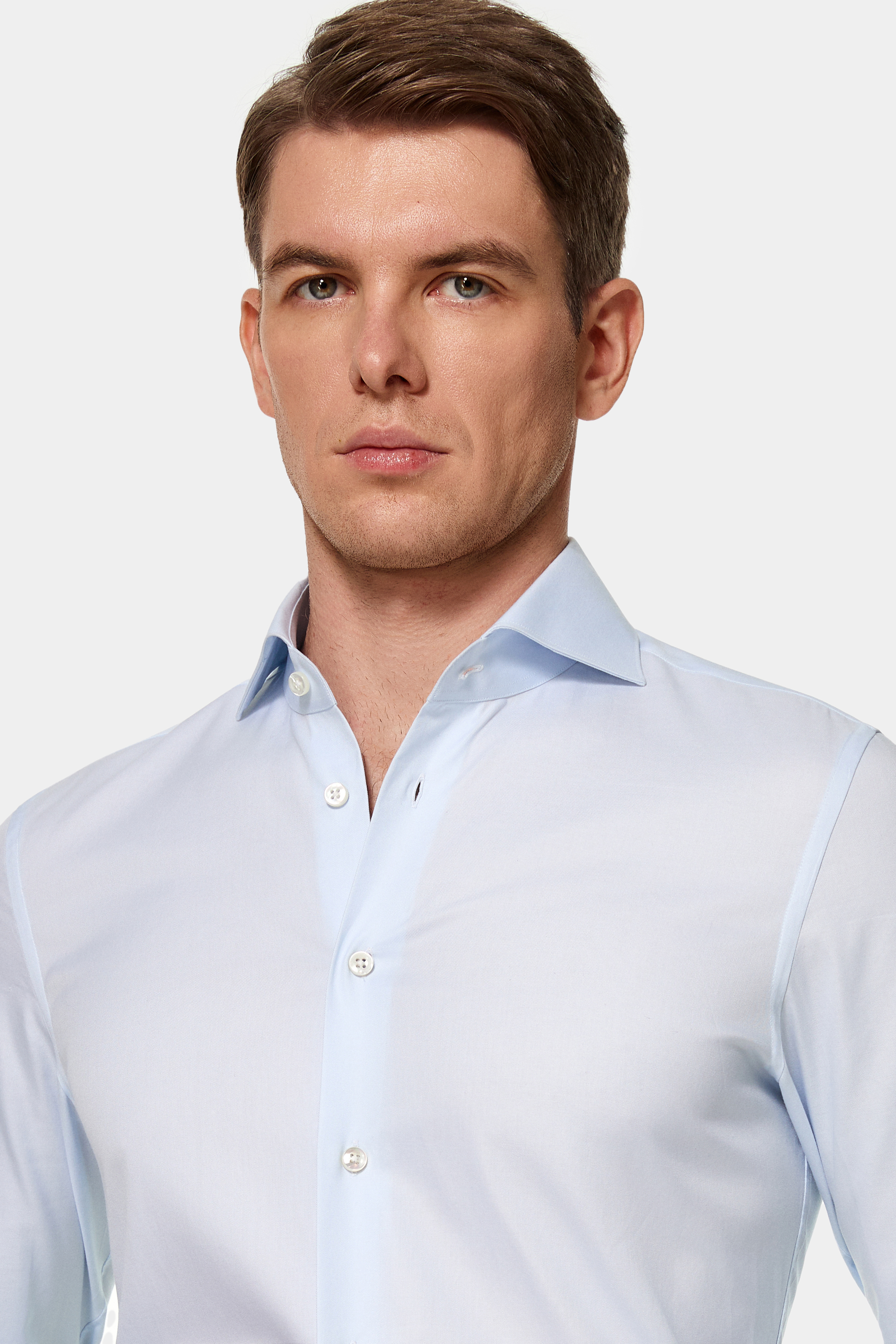 Close-up of the full spread collar on the Isaac Ely The Adrien shirt